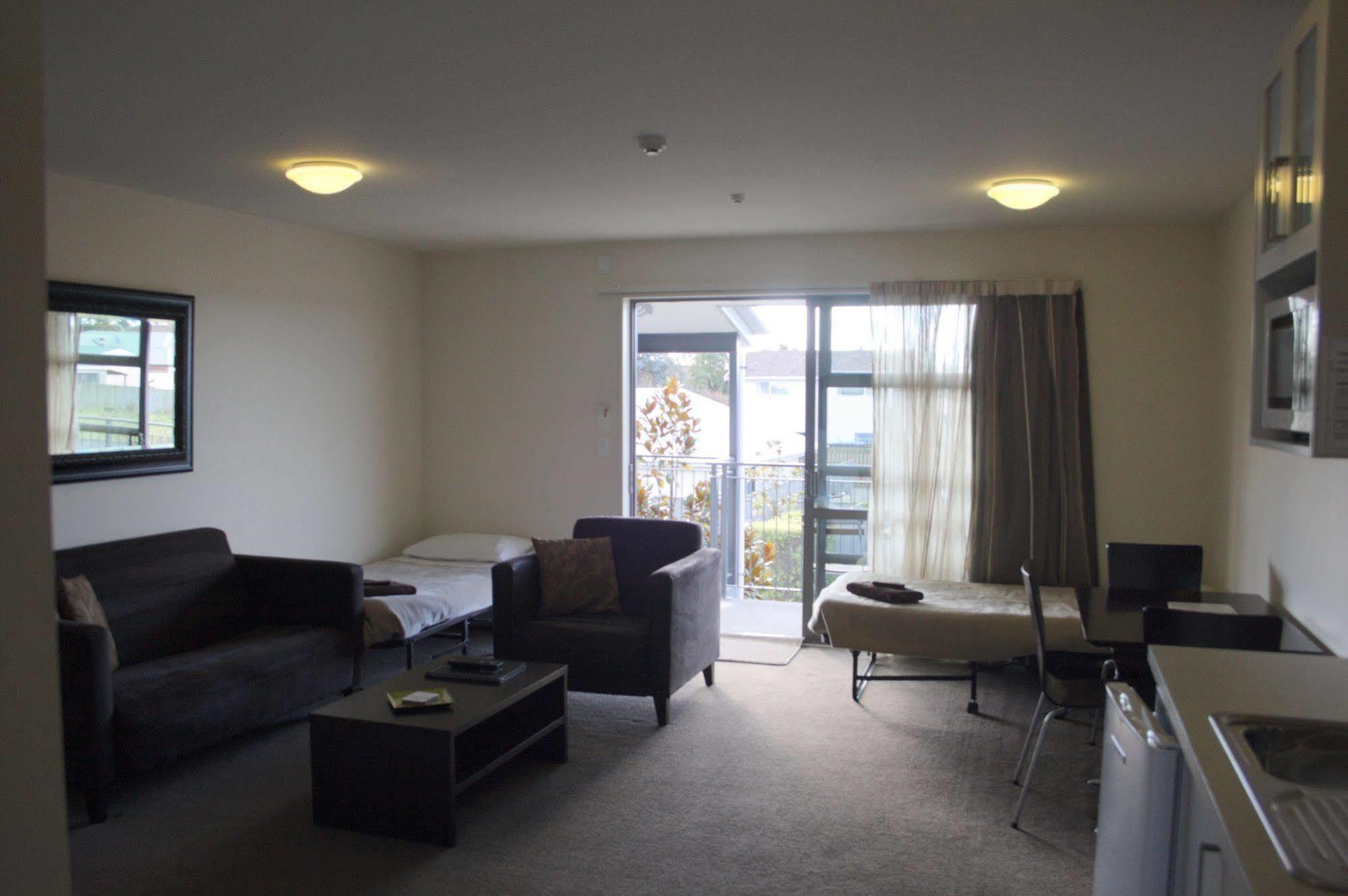 Pegasus Gateway Motels & Apartments Rangiora Esterno foto