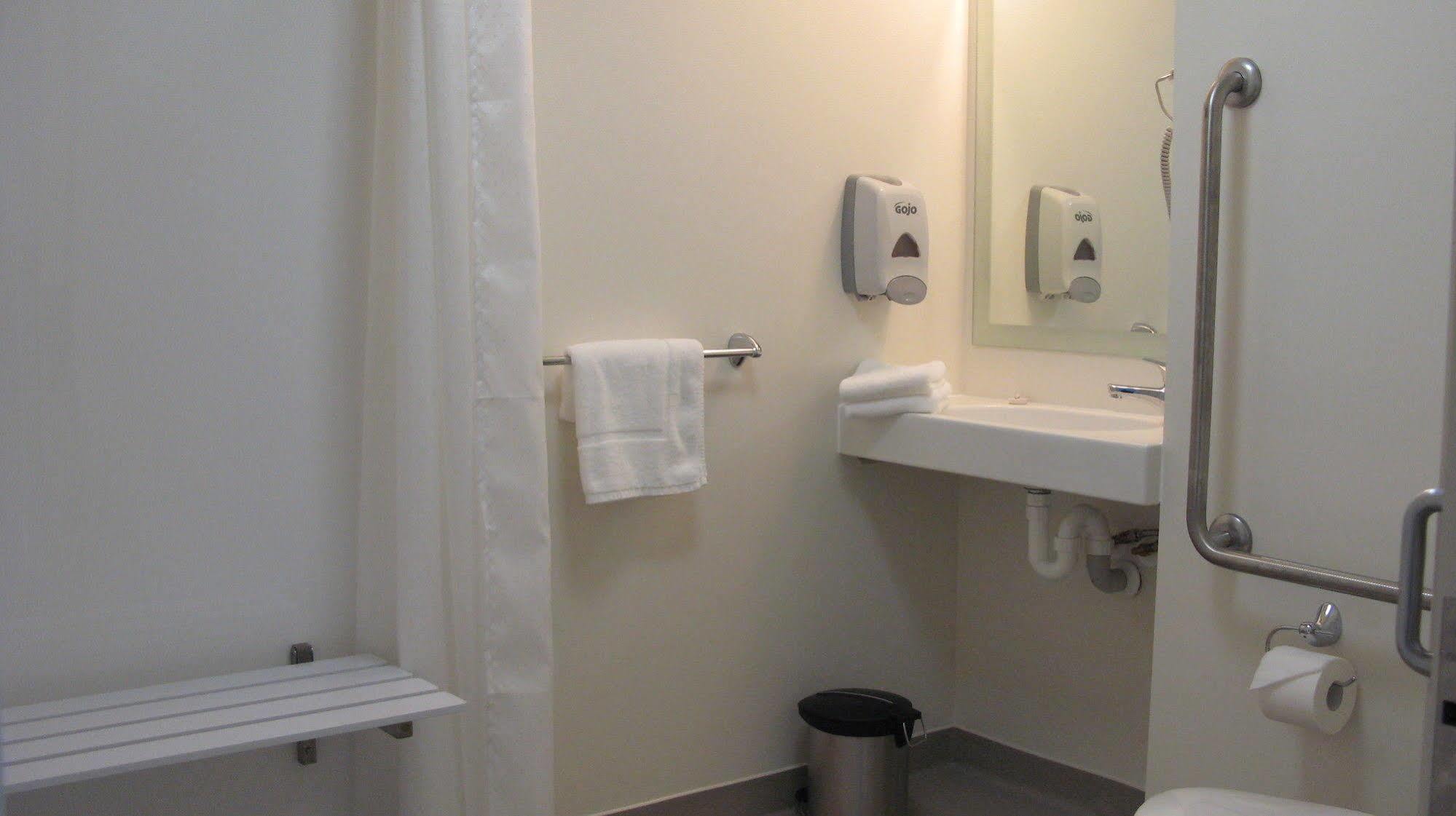 Pegasus Gateway Motels & Apartments Rangiora Esterno foto