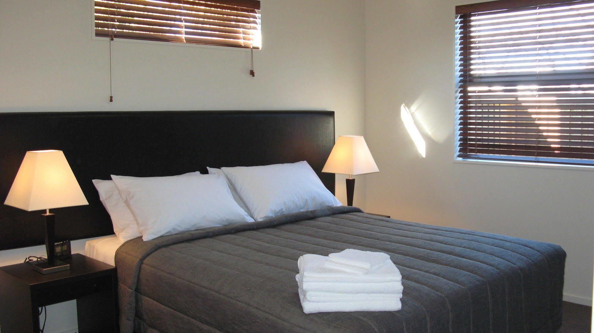 Pegasus Gateway Motels & Apartments Rangiora Esterno foto